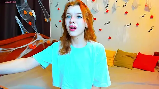 MeganNewCat — kiss me!