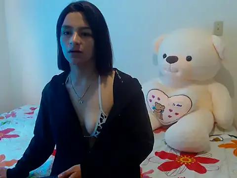 Try our girls live displays and explore the company of endless strippers, with beautiful physiques, vibrating toys and more.
