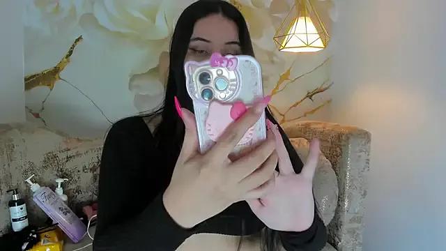 Try our girls live displays and explore the company of endless strippers, with beautiful physiques, vibrating toys and more.