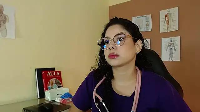 MelanieWillians from StripChat is Freechat