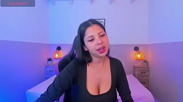 Try our girls live displays and explore the company of endless strippers, with beautiful physiques, vibrating toys and more.