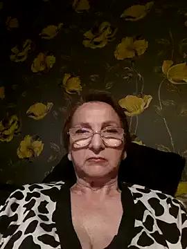 MelisaSwan611 from StripChat is Freechat