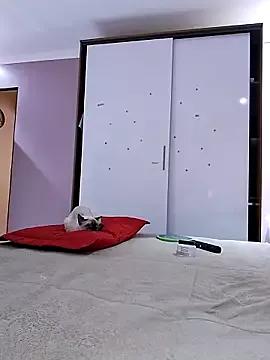 Try our girls live displays and explore the company of endless strippers, with beautiful physiques, vibrating toys and more.