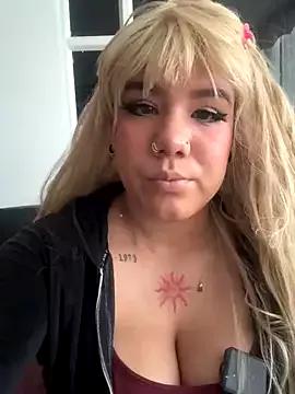 Melissa_Adamsx from StripChat is Freechat