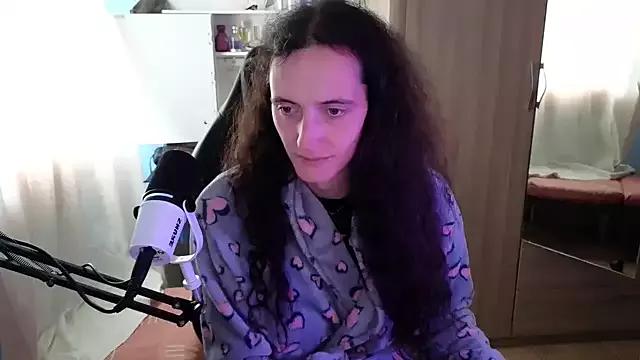 MemiSecrets from StripChat is Freechat
