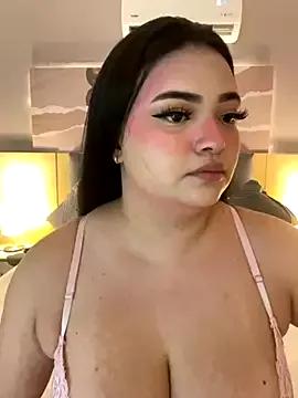 Try our girls live displays and explore the company of endless strippers, with beautiful physiques, vibrating toys and more.