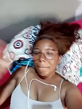 Mery_Evans from StripChat is Freechat