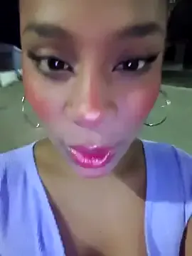 Avatar of Mia-sensual