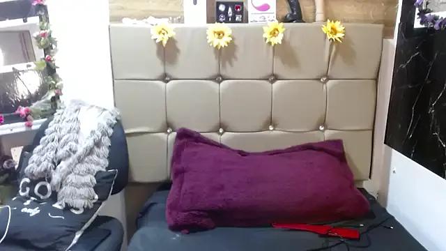 MIA__SPENCER from StripChat is Freechat