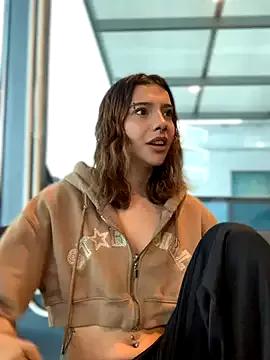 Try our girls live displays and explore the company of endless strippers, with beautiful physiques, vibrating toys and more.