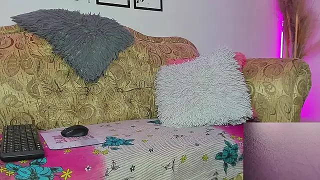 miagomez_cg from StripChat is Freechat