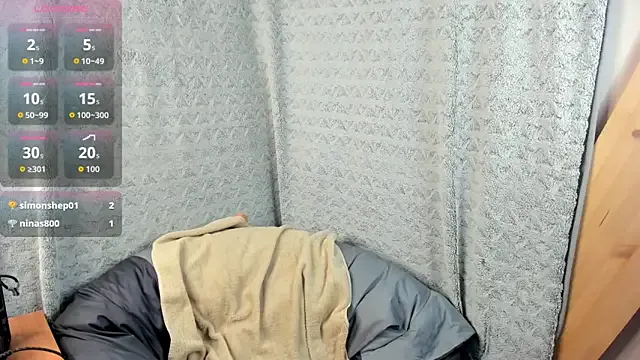 MiaLores — sit naked for 10 minutes