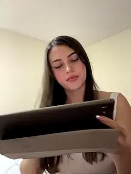 Try our girls live displays and explore the company of endless strippers, with beautiful physiques, vibrating toys and more.