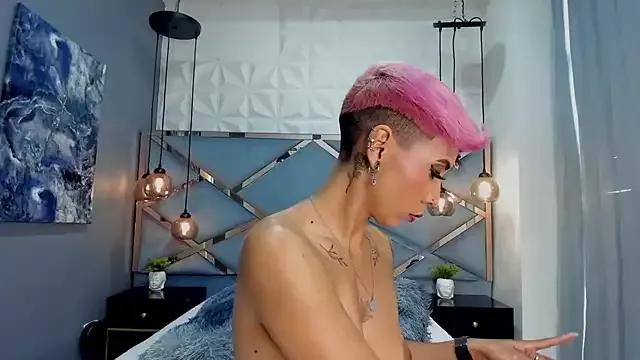 Try our girls live displays and explore the company of endless strippers, with beautiful physiques, vibrating toys and more.