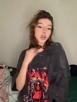 miarose- from StripChat is Freechat