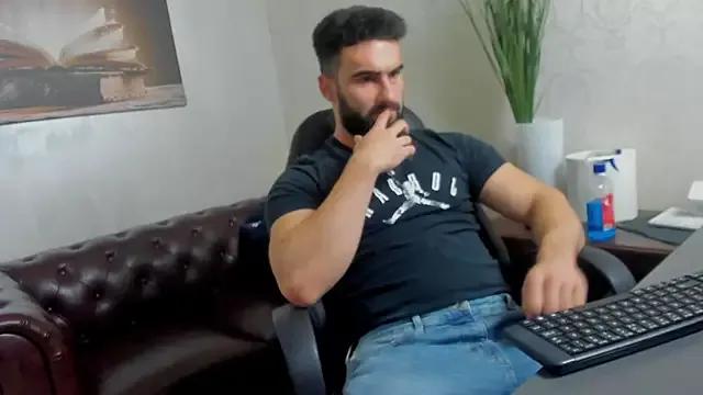 MicahLane from StripChat is Freechat