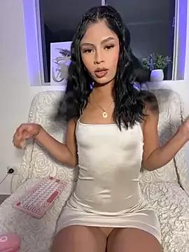 Try our girls live displays and explore the company of endless strippers, with beautiful physiques, vibrating toys and more.