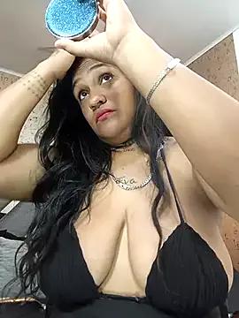Try our girls live displays and explore the company of endless strippers, with beautiful physiques, vibrating toys and more.