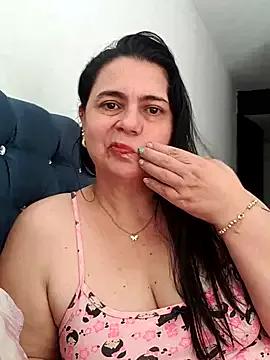 Try our girls live displays and explore the company of endless strippers, with beautiful physiques, vibrating toys and more.