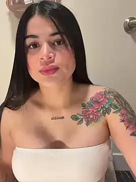Try our girls live displays and explore the company of endless strippers, with beautiful physiques, vibrating toys and more.