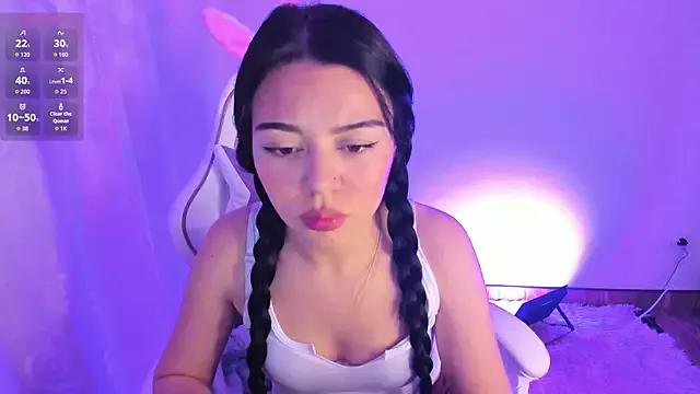 Try our girls live displays and explore the company of endless strippers, with beautiful physiques, vibrating toys and more.