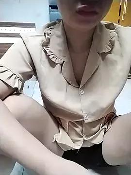 Try our girls live displays and explore the company of endless strippers, with beautiful physiques, vibrating toys and more.