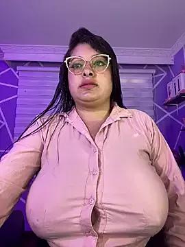 MiiaaJoness from StripChat is Freechat