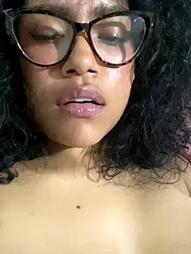 Try our girls live displays and explore the company of endless strippers, with beautiful physiques, vibrating toys and more.