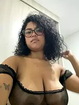 miiabrown18 from StripChat is Freechat