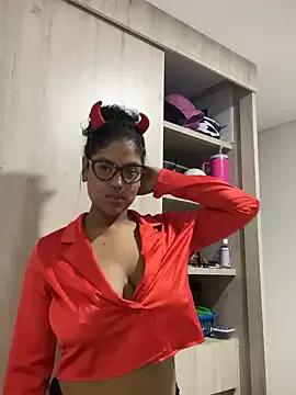 Photos of miiabrown18 from StripChat is Freechat