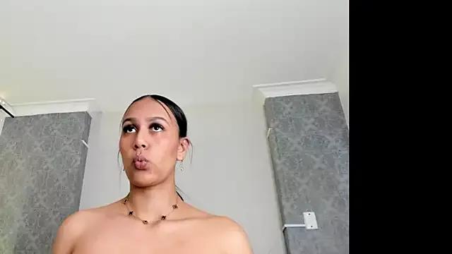 MiilaBlake from StripChat is Freechat