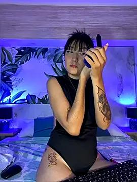 miisaki from StripChat is Freechat