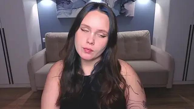 miki_miki_cutie_ from StripChat is Freechat