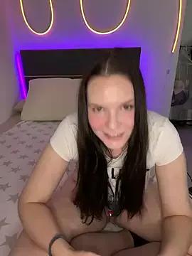 Try our girls live displays and explore the company of endless strippers, with beautiful physiques, vibrating toys and more.