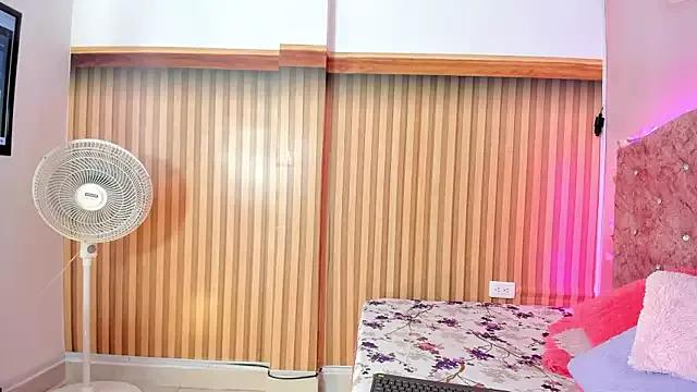 Mila_grace_ from StripChat is Freechat