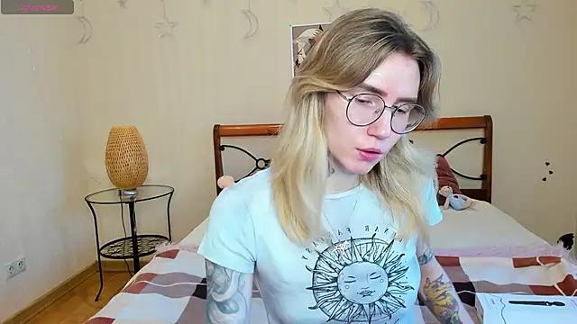 Mila_juice webcams show profile image 
