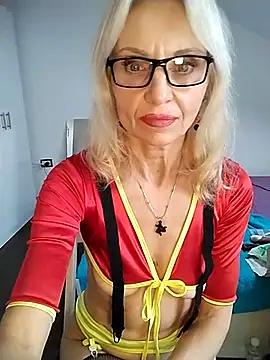 Try our girls live displays and explore the company of endless strippers, with beautiful physiques, vibrating toys and more.