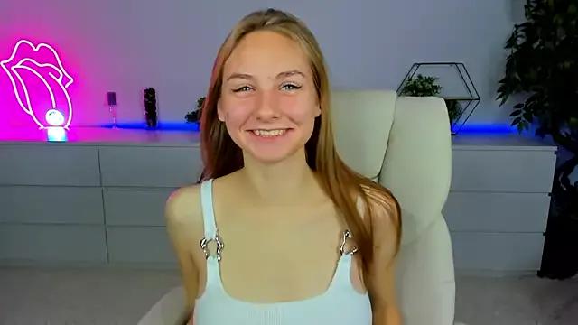 MilaAddams from StripChat is Freechat