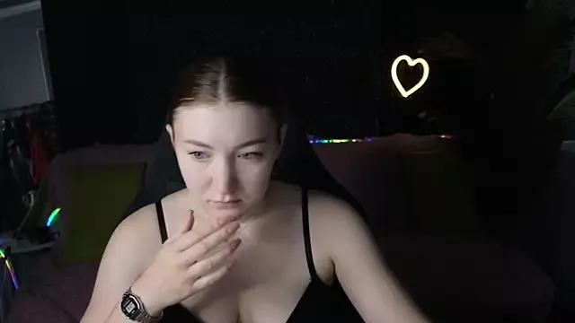 MilaDreamy from StripChat is Freechat