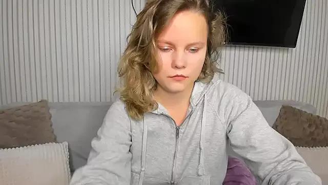 milalapka from StripChat is Freechat
