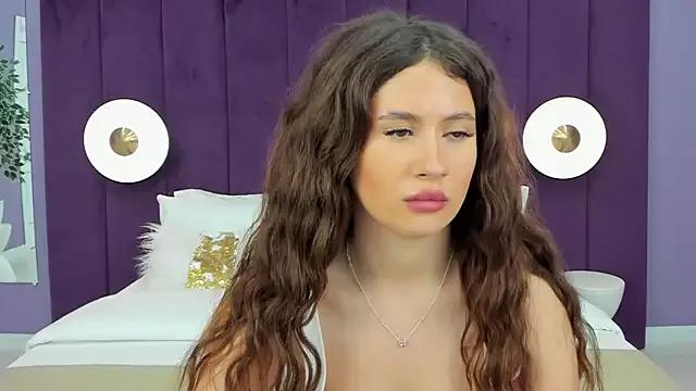 milaleoneli from StripChat is Freechat