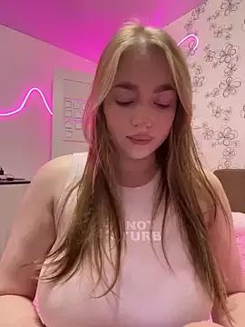 Try our girls live displays and explore the company of endless strippers, with beautiful physiques, vibrating toys and more.