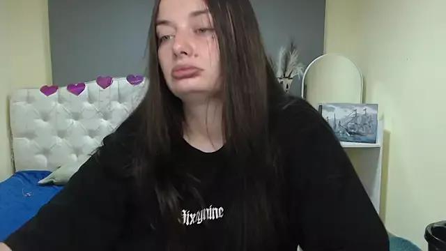 Try our girls live displays and explore the company of endless strippers, with beautiful physiques, vibrating toys and more.