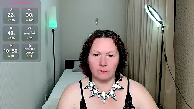 Avatar of milf_hornys