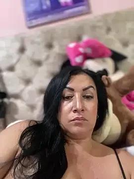 Try our girls live displays and explore the company of endless strippers, with beautiful physiques, vibrating toys and more.
