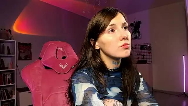 milky_cunt from StripChat is Freechat