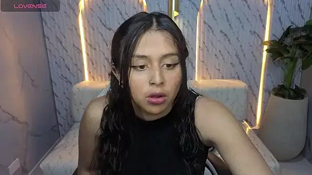 milky_tx from StripChat is Freechat