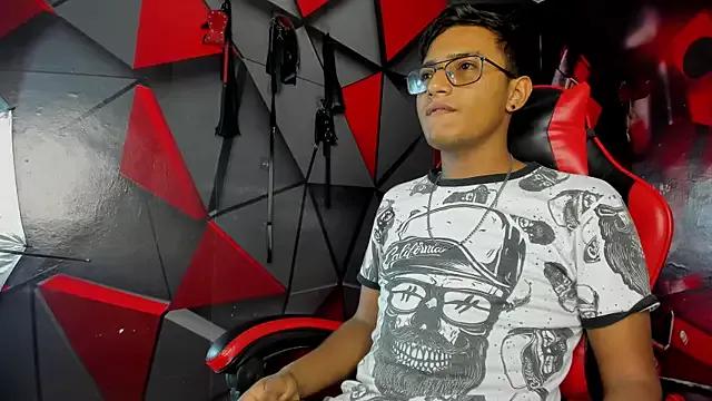 Miller_LatinBoy from StripChat is Freechat