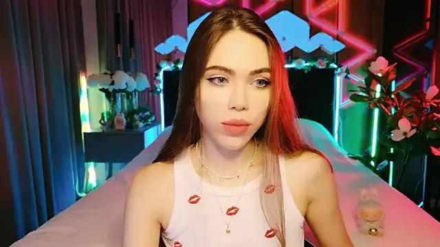 Try our girls live displays and explore the company of endless strippers, with beautiful physiques, vibrating toys and more.