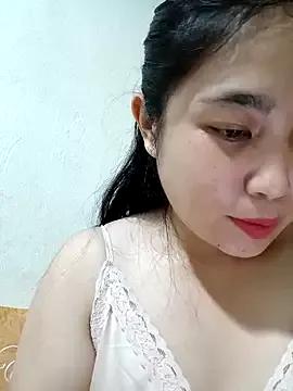 Minn-cute from StripChat is Freechat